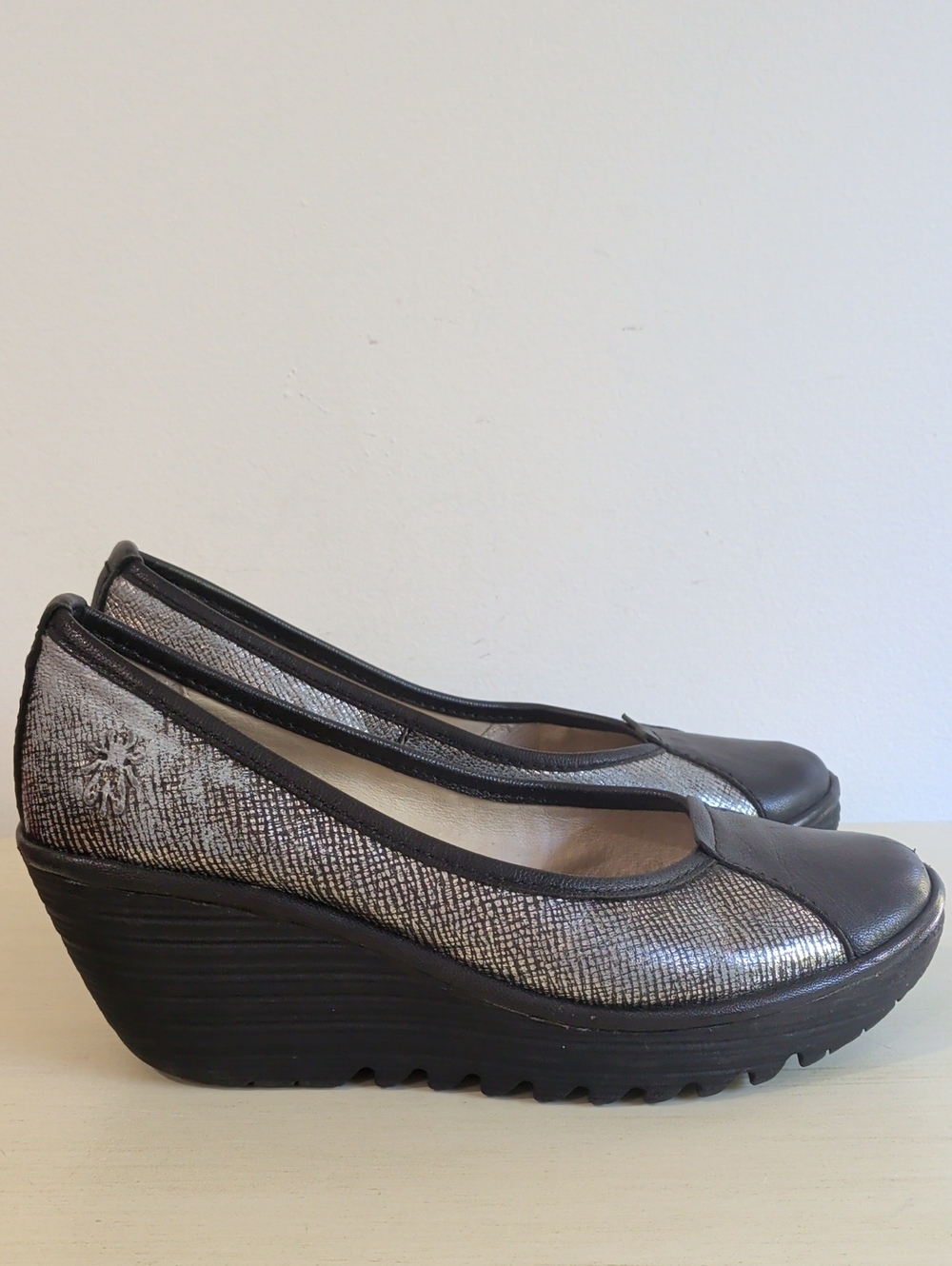 Fly London Silver Metallic And Black Leather Wedge Heels Size 38EU
